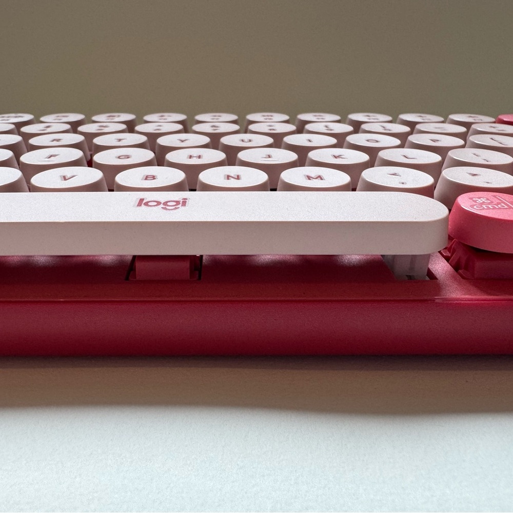 Logitech POP Keys Wireless Keyboard - Picture 2 of 8
